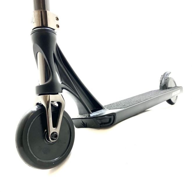 Trottinette custom Blunt Dynasty