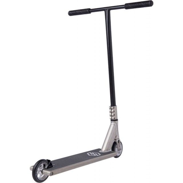 Trottinette Freestyle Striker Gravis S Raw