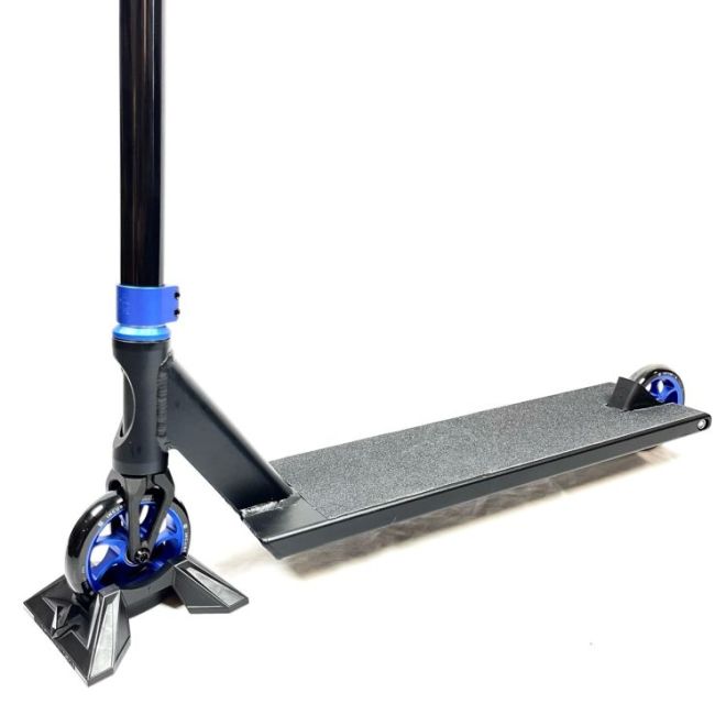 Trottinette custom Striker Prime Yank